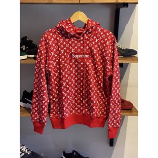 sudadera supreme con louis vuitton