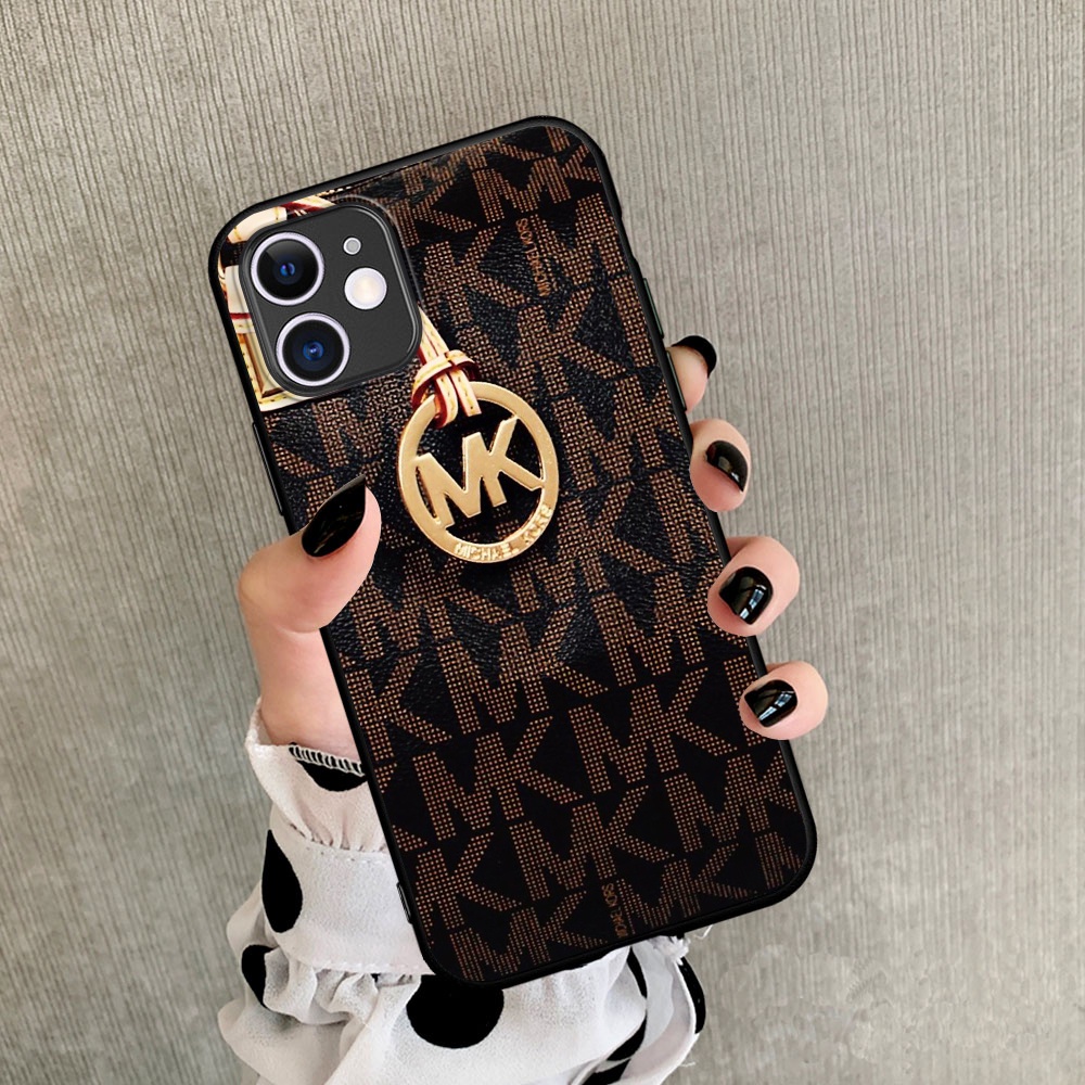 Descubrir 37+ imagen case iphone 13 pro max michael kors Abzlocal.mx