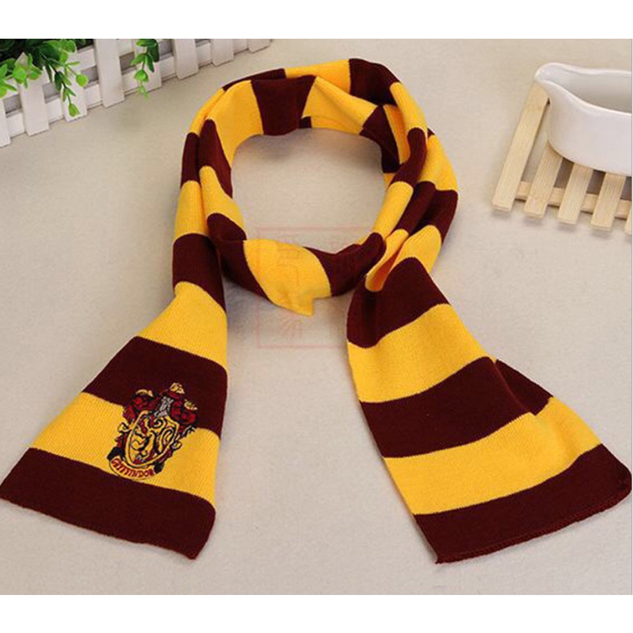 Bufandas Calientes De Harry Potter Slytherin Ravenclaw En La Mano Hufflepuff Bufanda Regalo De Invierno | Shopee Chile